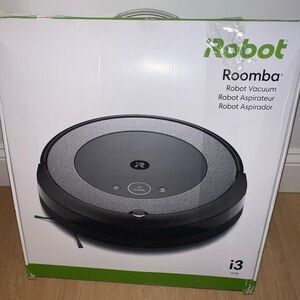 iRobot Roomba NEW